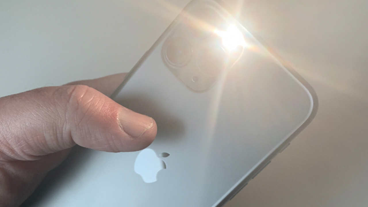Hướng dẫn cách tắt đèn flash của iPhone đơn giản và nhanh chóng