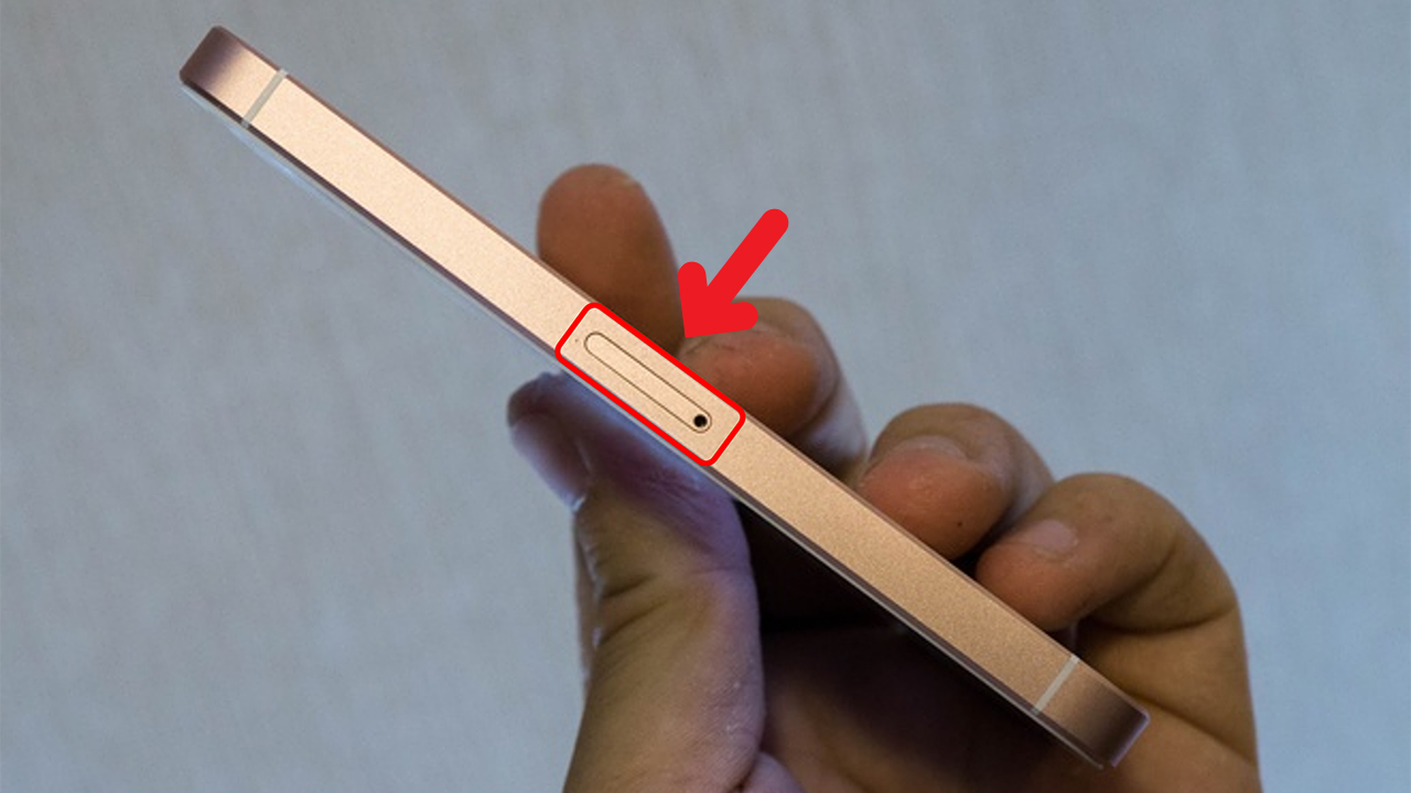 Hướng dẫn cách tháo SIM iPhone đơn giản ai cũng có thể làm được